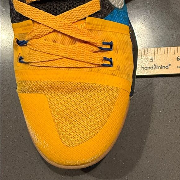 Nike Kyrie Youth Basketball Shoes Size 7 Black Yellow Blue Authentic - Picture 3 of 9